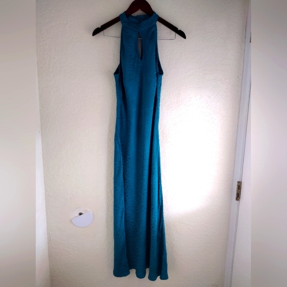 Young Broke & Fabulous Lou Lou's Dress - Picture 2 of 9